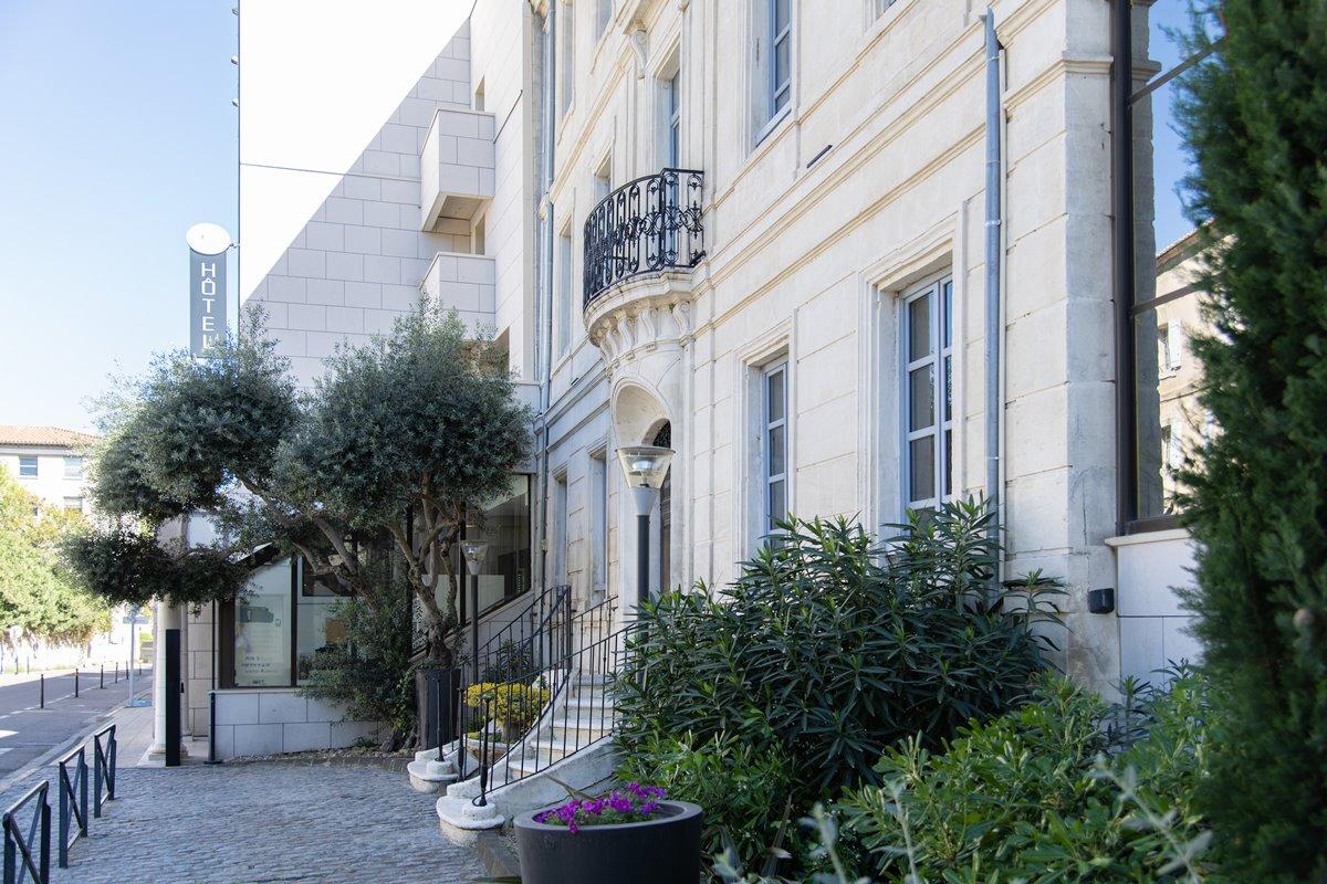Atrium Centre 3* Arles